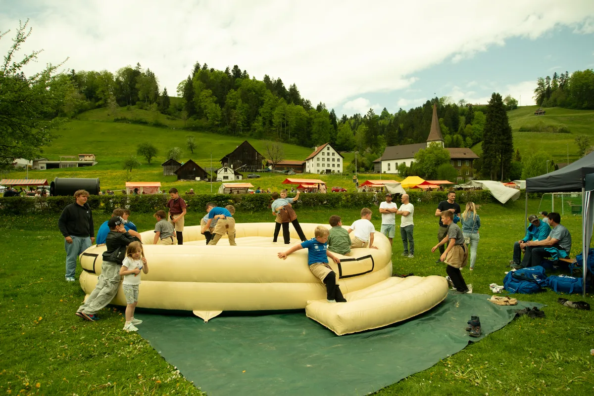 Impressionen vom Frühlingsmarkt Fischenthal 2025.
